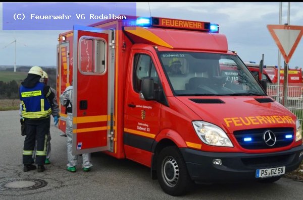 B1.03 - Fahrzeugbrand klein vom 12.03.2023  |  (C) Feuerwehr VG Rodalben (2023)