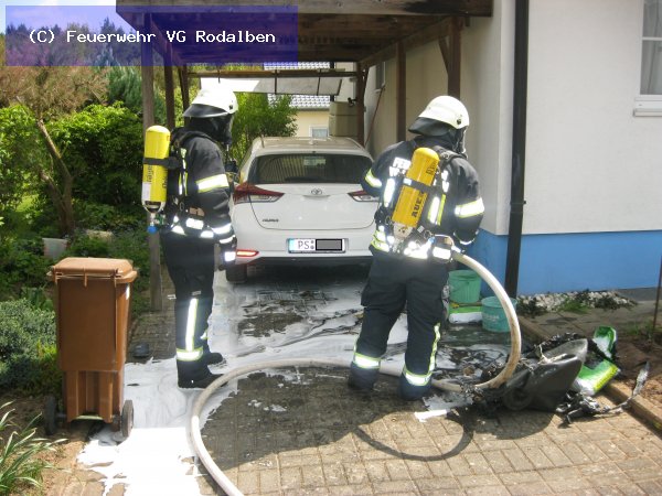 B2.05 - Brand Nebengebäude vom 07.05.2022  |  (C) Feuerwehr VG Rodalben (2022)