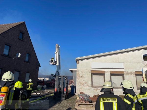 B3.01 - Gebäudebrand vom 12.01.2022  |  (C) Feuerwehr VG Rodalben (2022)