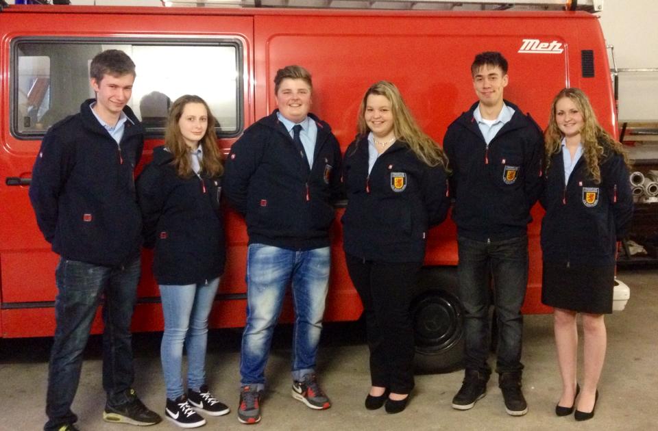 gruppenbild-feuerwehranwärter-2014